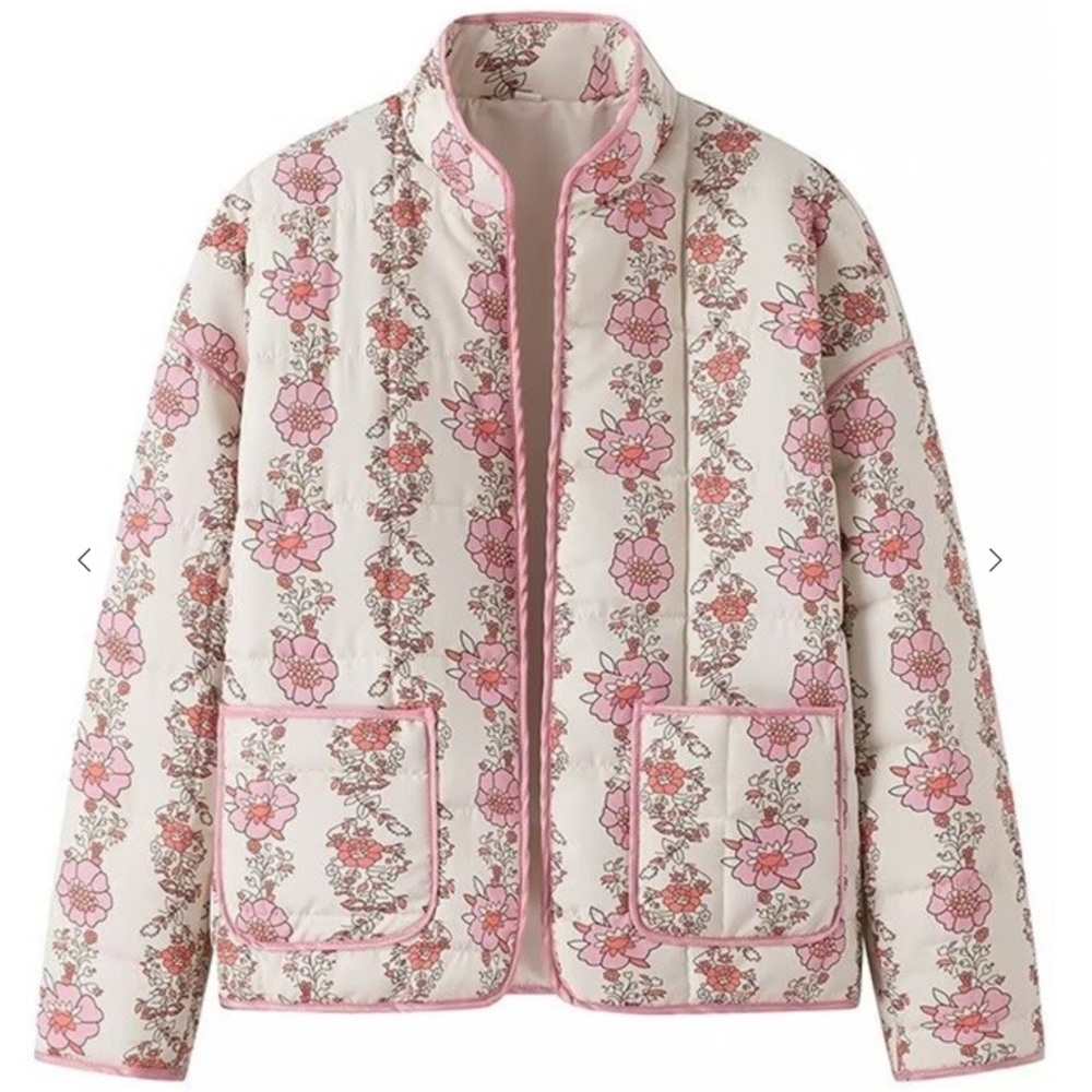 2 left HOST PICK SALE 🩷🌸🌸Boho Floral  jacket